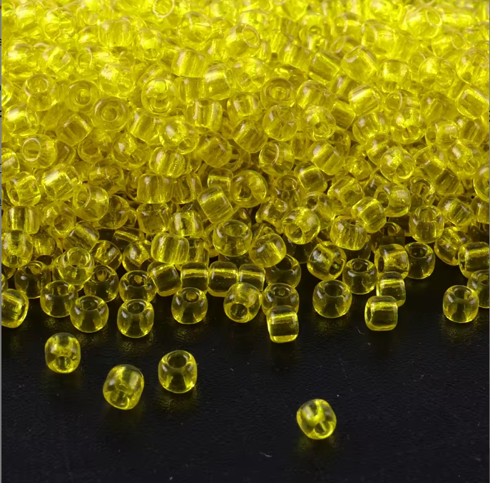 Seed Beads Size 11/0 - Sheer Lemon